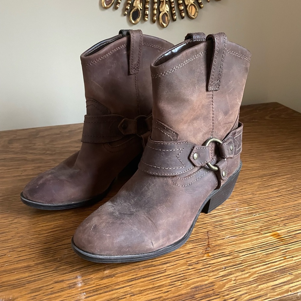Leather cowboy ankle boots